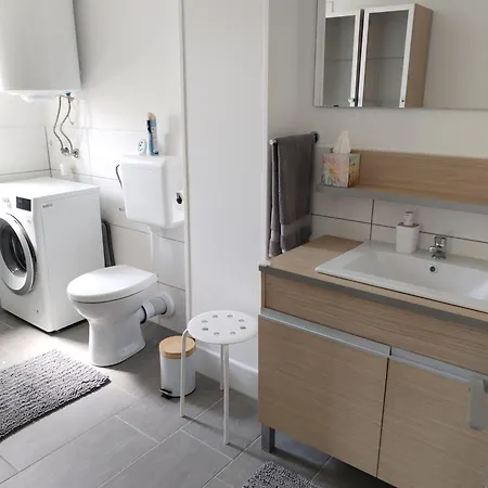 Doemper Doeme 1e Homestay Balatonlelle